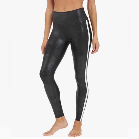 NWT Spanx Faux Leather Stripe Full Length Legging in Very Black/White Size Small - Picture 1 of 7